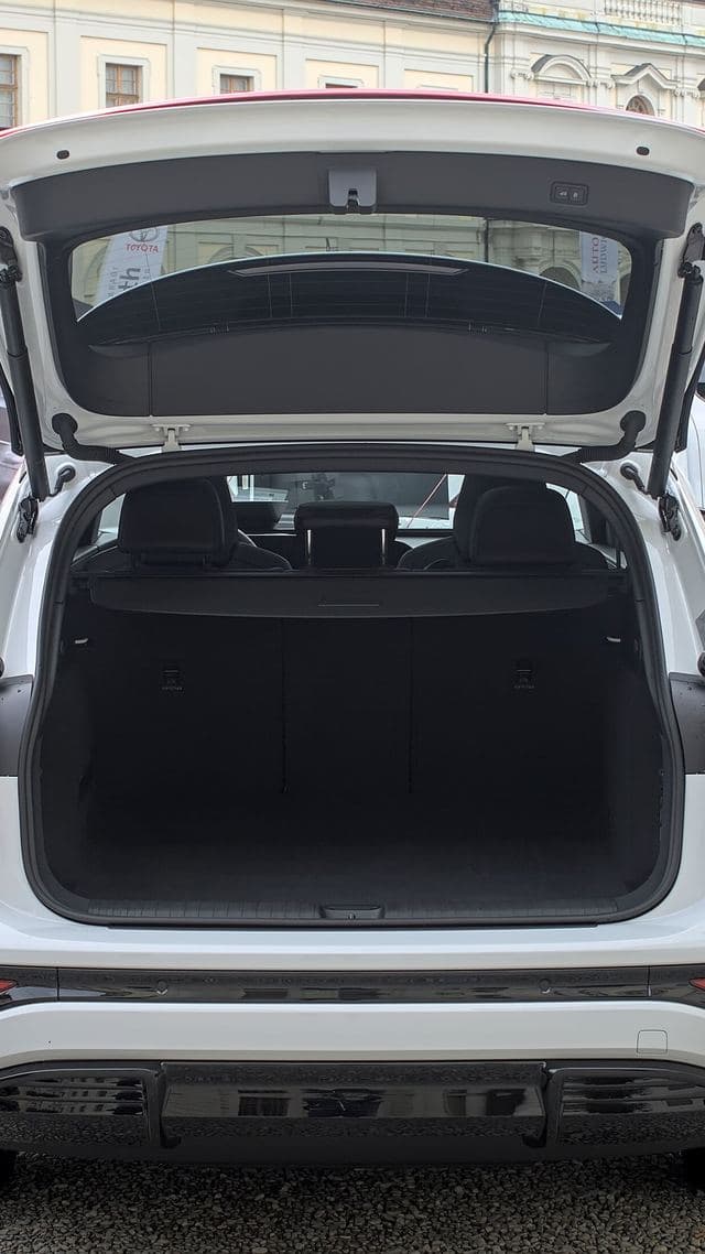 Audi SQ6 e-tron
