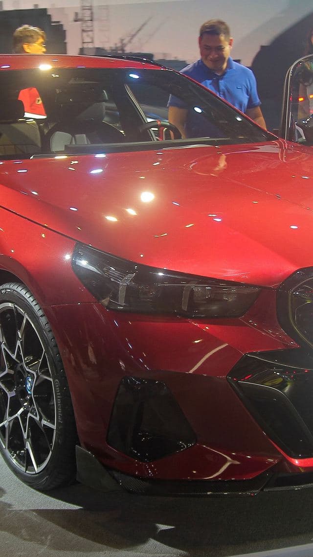BMW i5