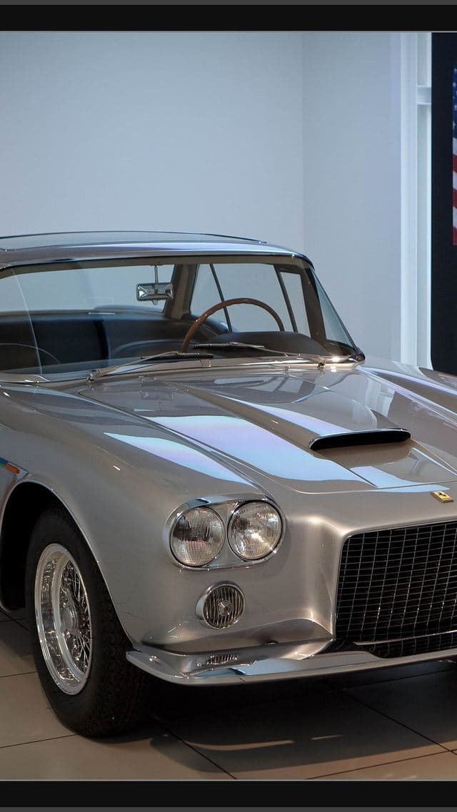 Ferrari 400