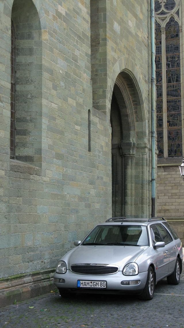 Ford Scorpio