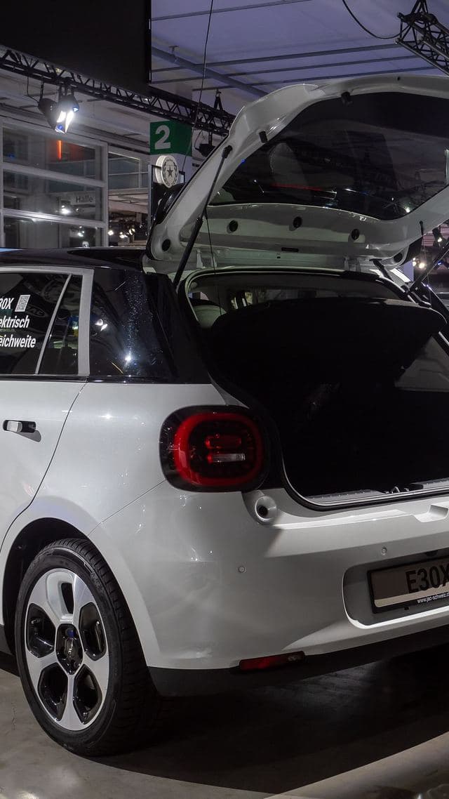 JAC E30X