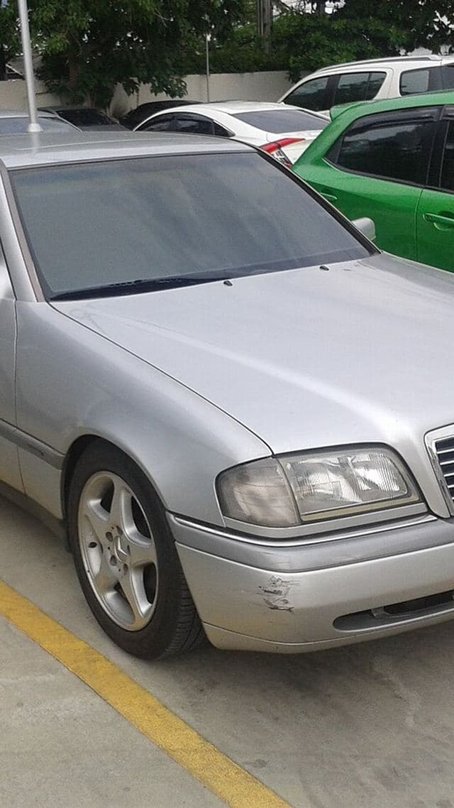 Mercedes-Benz C 220