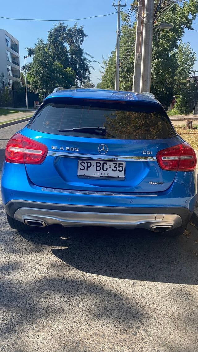 Mercedes-Benz GLA 200