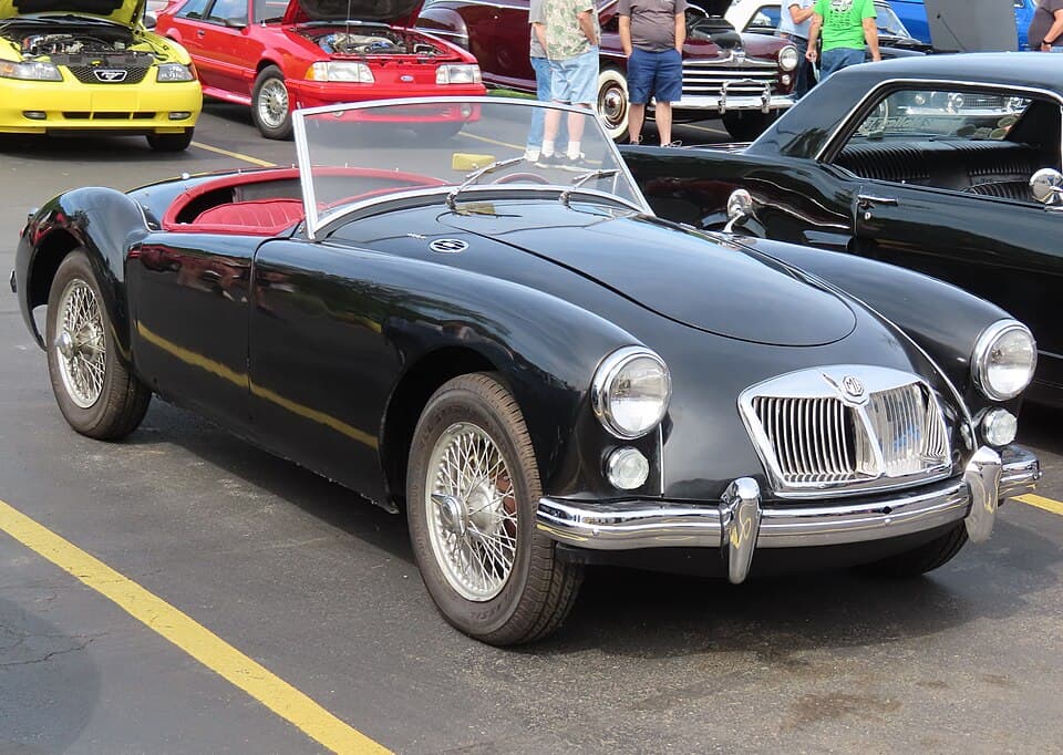 MG MGA