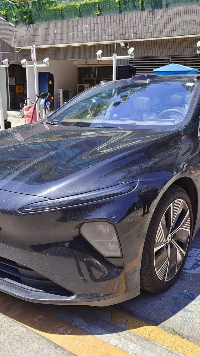 NIO ET7