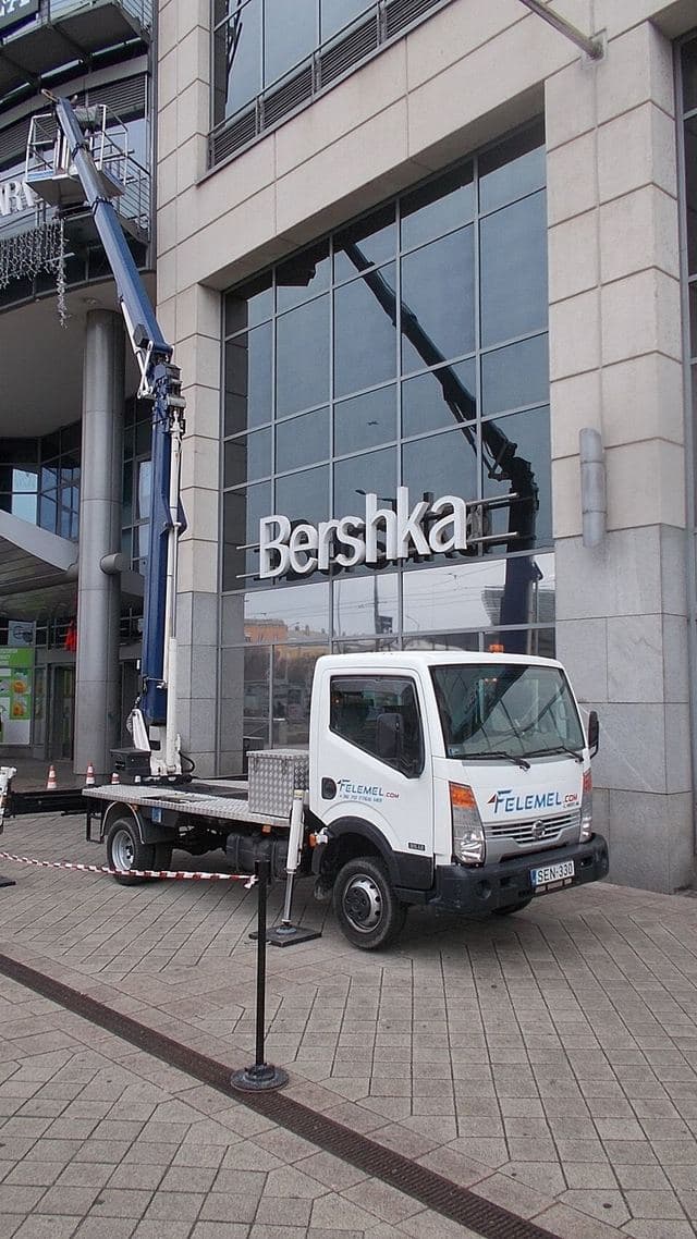 Nissan Cabstar