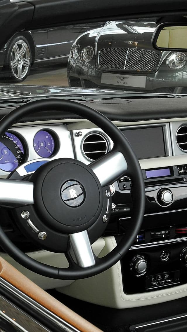 Rolls-Royce Phantom