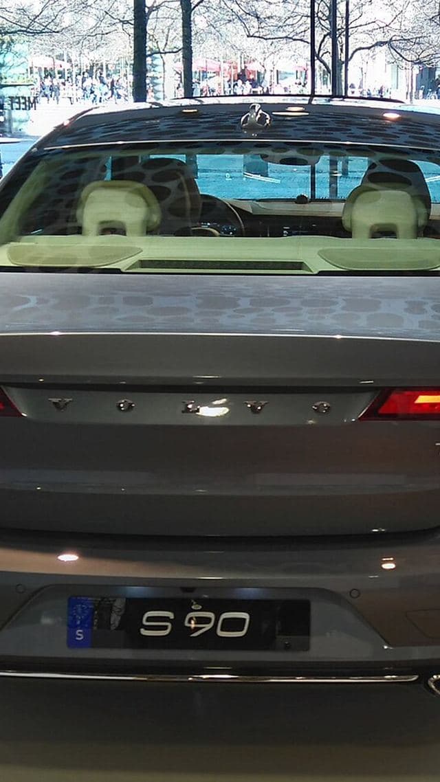 Volvo S90