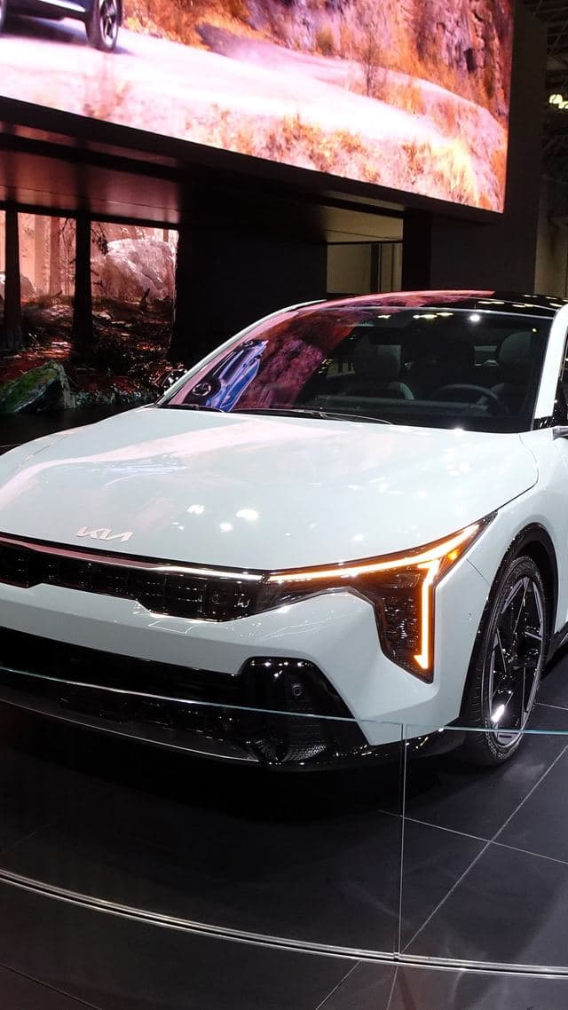 Kia K4