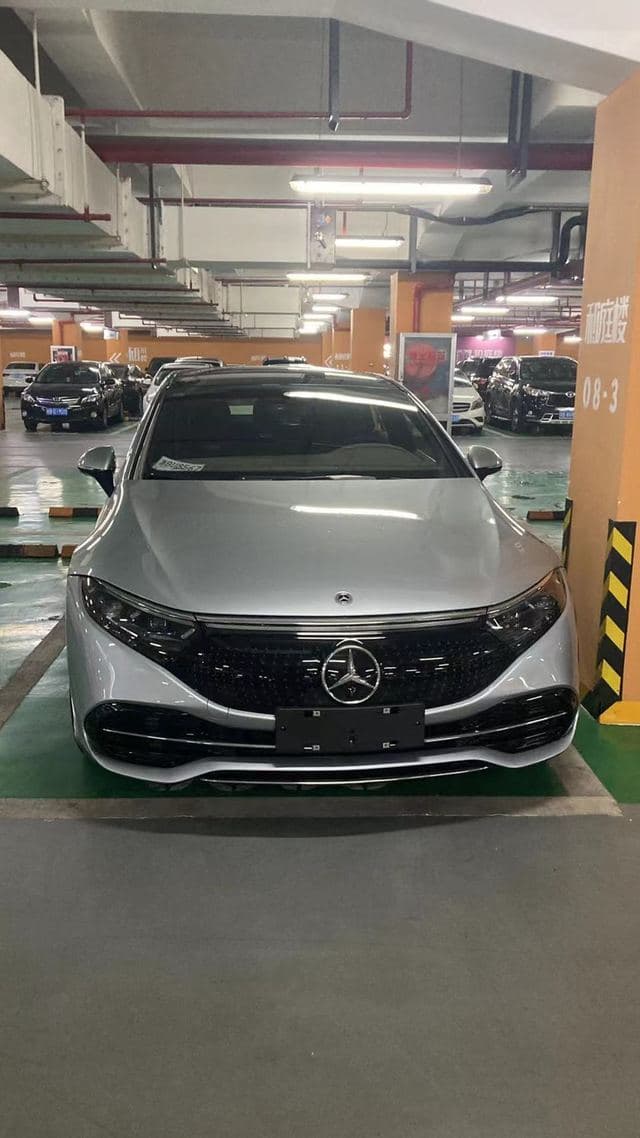 Mercedes-Benz EQS