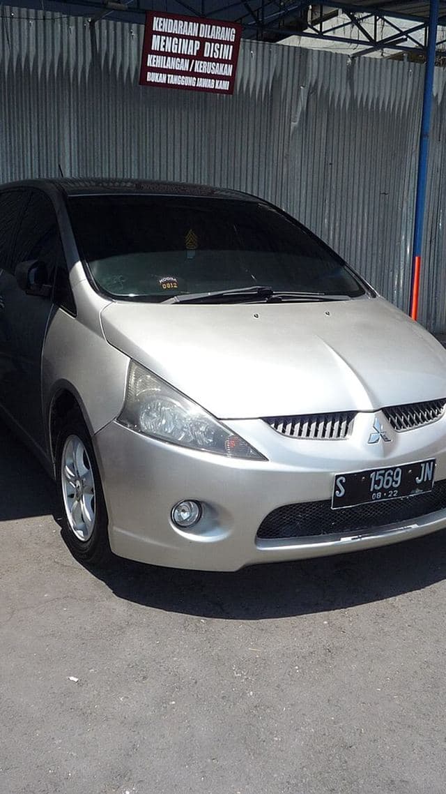 Mitsubishi Grandis
