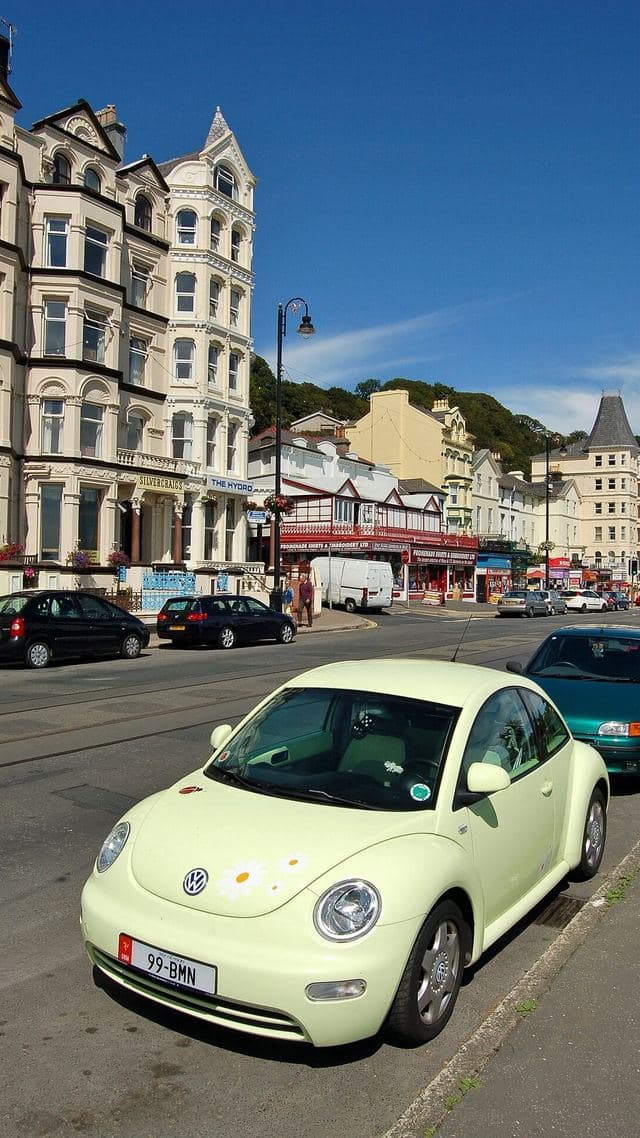 Volkswagen New Beetle